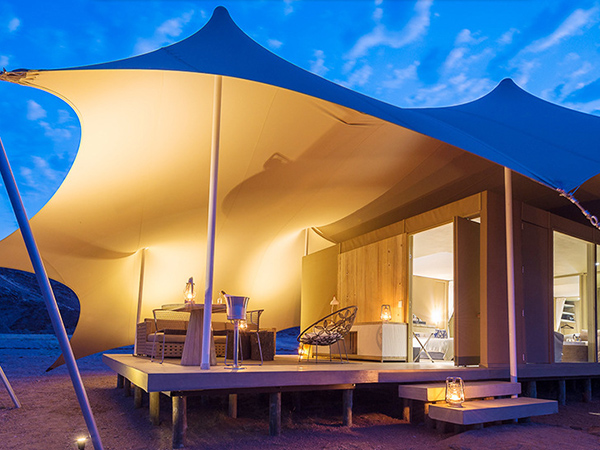 展開(kāi)說(shuō)說(shuō)北京張拉膜膜材的透光性